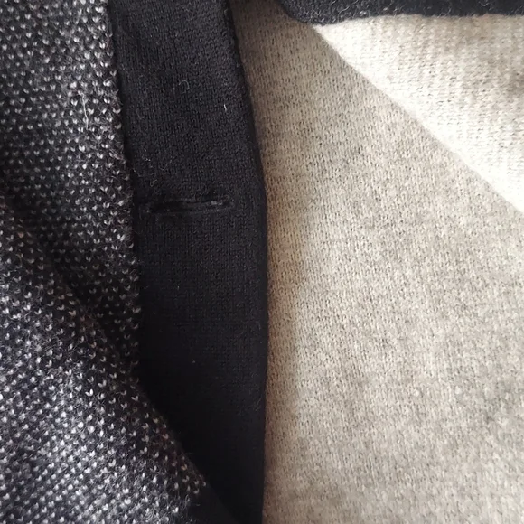 100% Merino Wool Banana Republic Cardigan - Picture 7 of 11